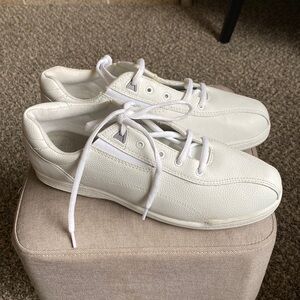 White shoes 9 1/2